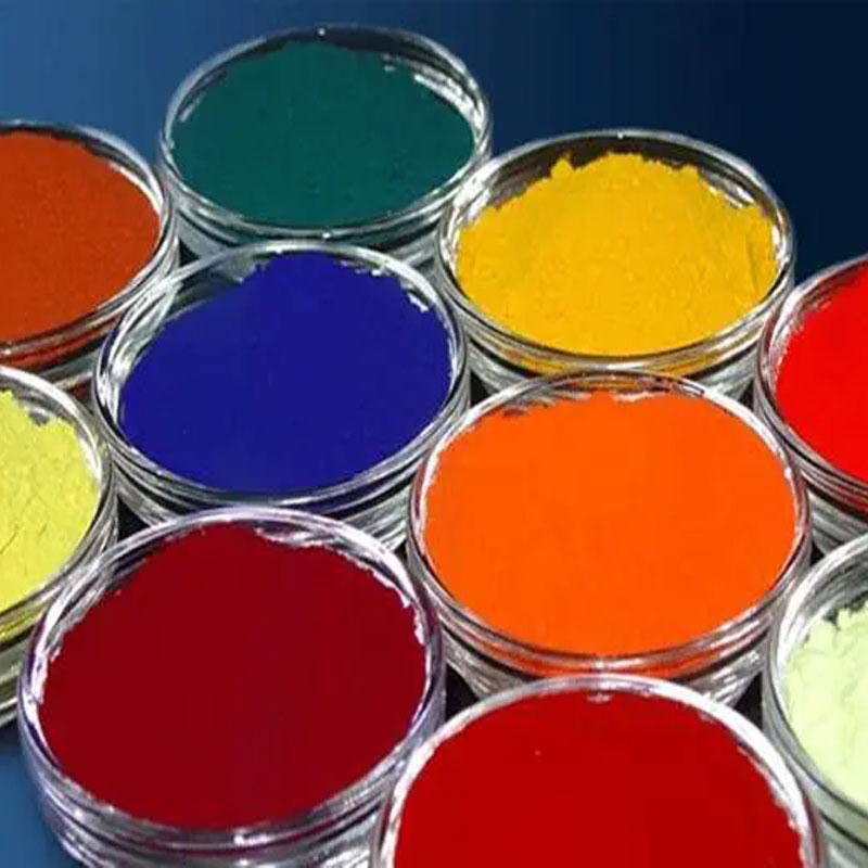 Kako lahko pigment in premaz pomagata proizvajalcem ohraniti barvo dosledno in varnejšo proizvodnjo?